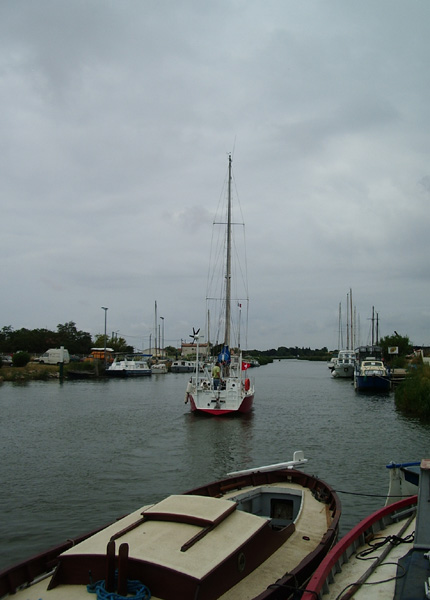Kanal Richtung Grau du Roi