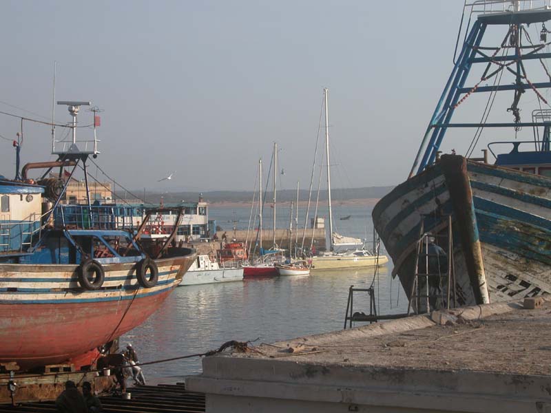 Grosses Schiff, der Platz wird eng 