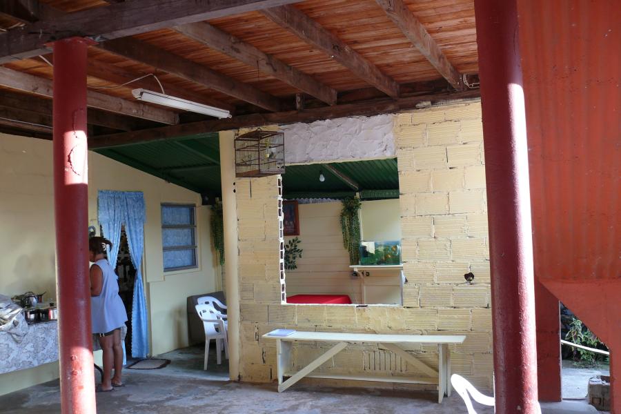 Eingang zu Malas und Ronnys Wohnung 