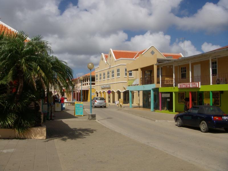 Hauptstrasse von Kralendijk  