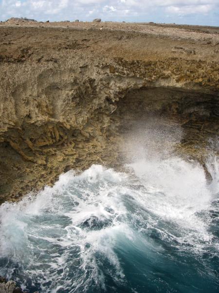 Supladó (Blow Hole) 