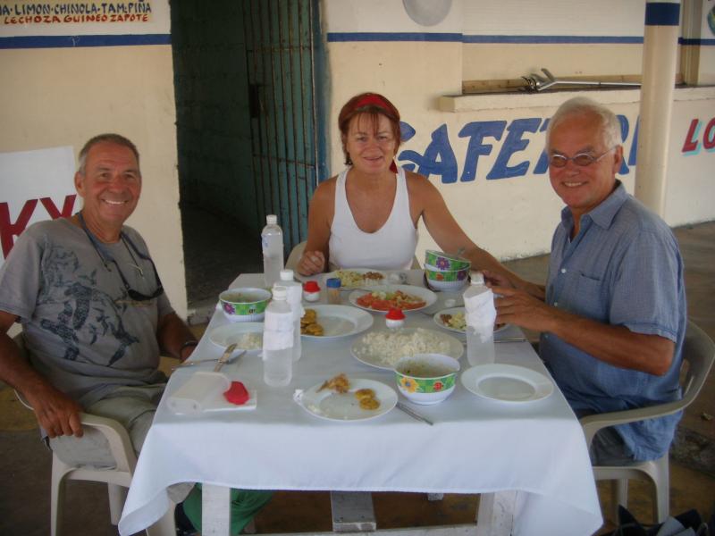 Martin, Mechtelien und Wolfgang in unserem Beizli 