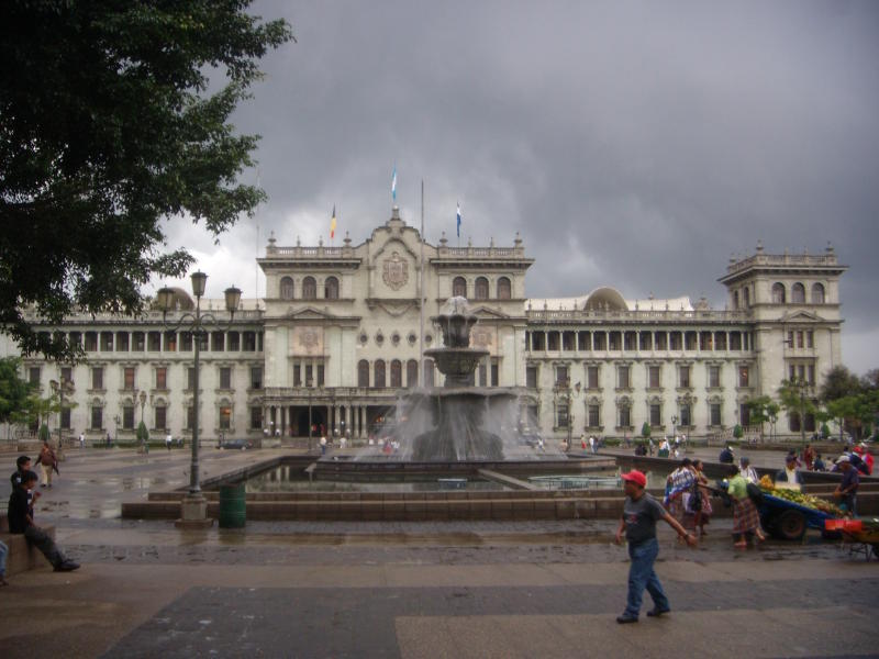 Nationalpalast am Parque Central 
