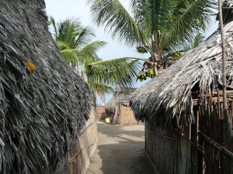 Strasse in Ali Tupu Pequeño 