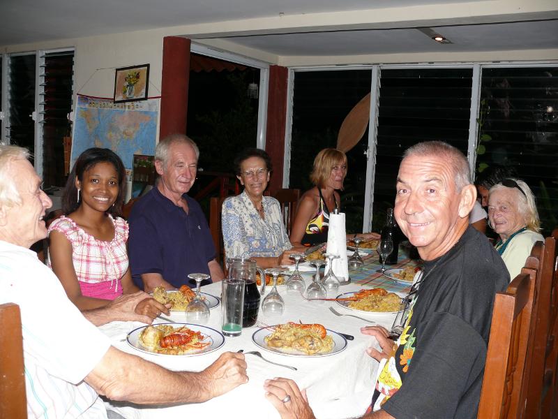 Serge, Damaris, Didier, Marie–Madeleine, Valérie, Odette, Martin  