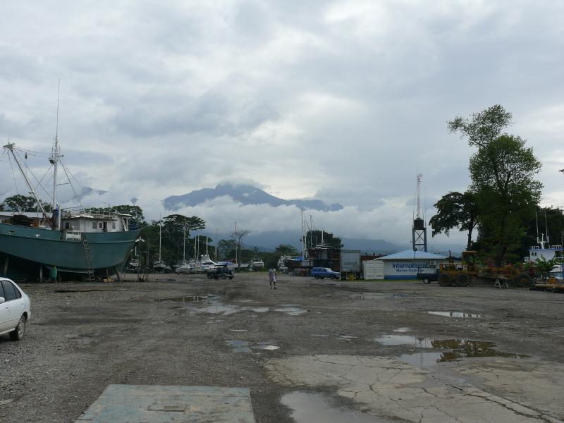 Verhängte Berge, La Ceiba 