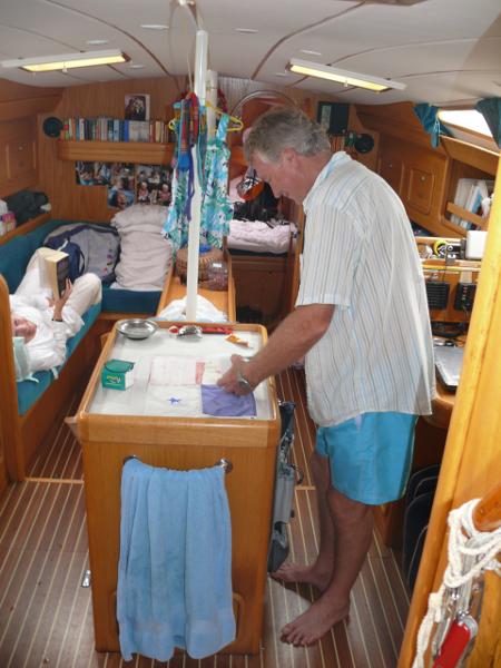 Mike flickt die Panamaflagge 