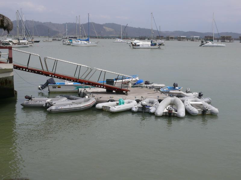 Dingidock in Puerto Amistad, Bahía de Caráquez 