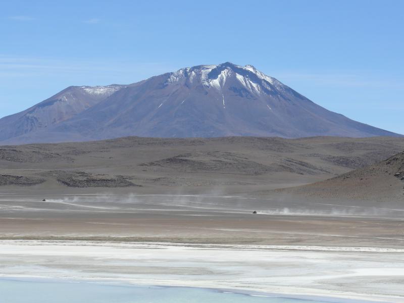 Laguna Ramaditas mit zwei Landrovern 