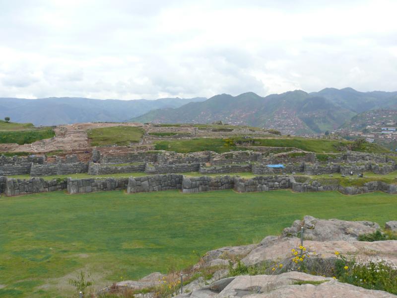 Zickzackmauer von Sacsayhuaman 