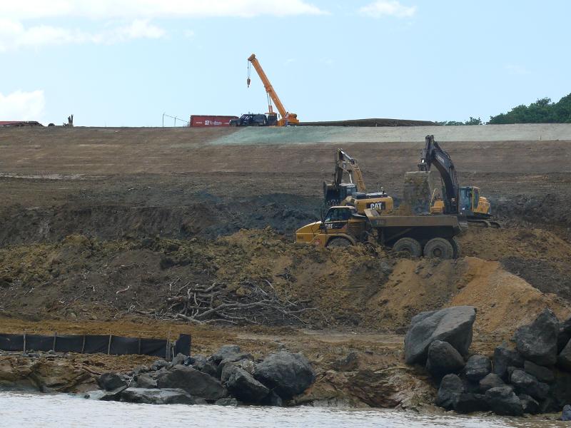 Der Kanal wird mächtig erweitert 