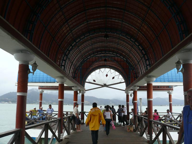 Muelle Uno  –  Bahía de Caráquez, Ecuador 