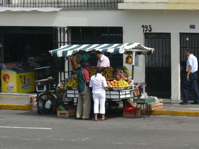 Strassenstand in Lima 