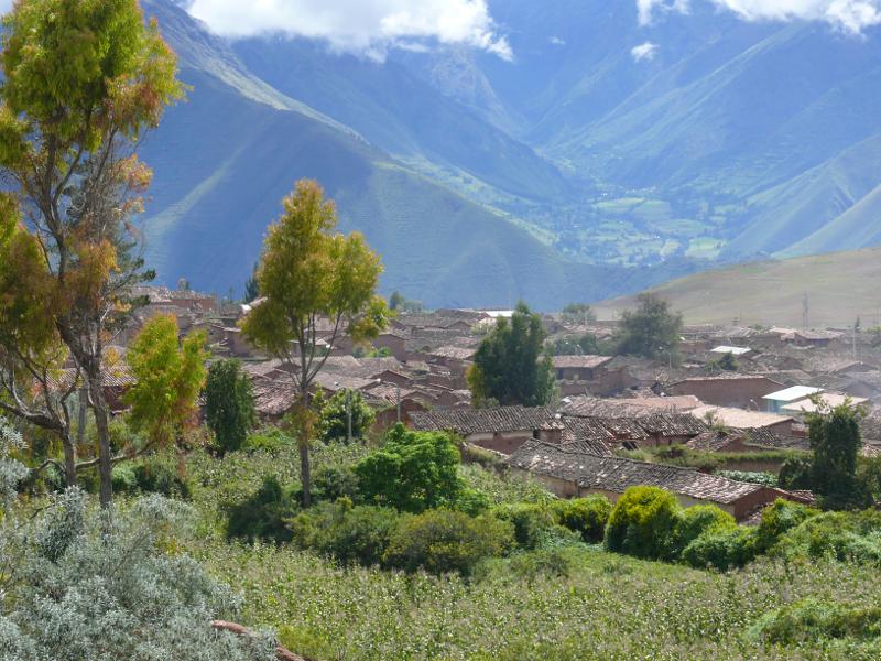  Das Dorf Maras im Valle Sagrado 