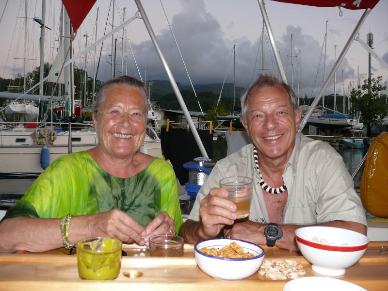 Abschiedsapéro bei Françoise und Jean–Pierre auf Ti Soaz 