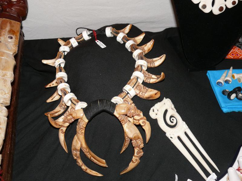 Zahncollier aus den Marquesas 