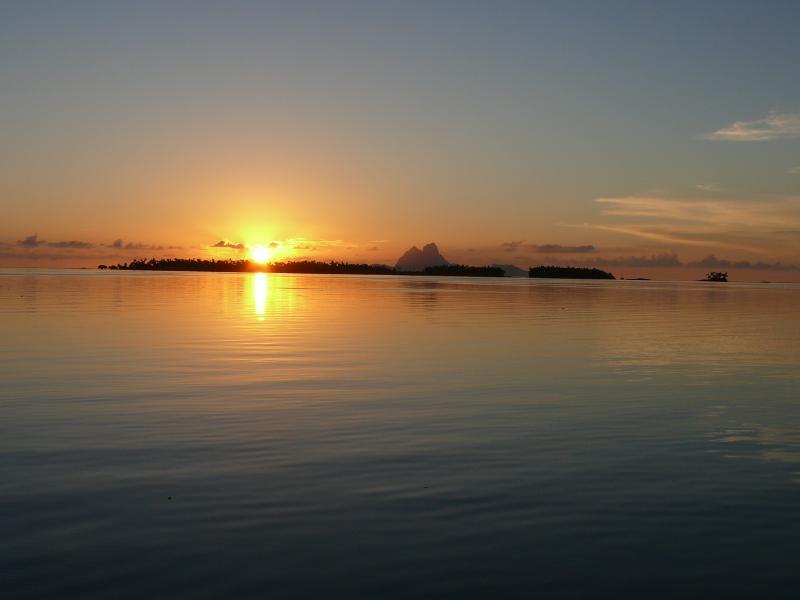 Sonnenuntergang bei Bora Bora 
