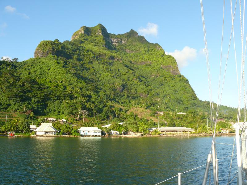 Otemanu von der Vaitapeseite 