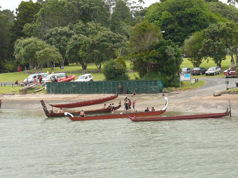 Maoriboote am Waitangi Day 