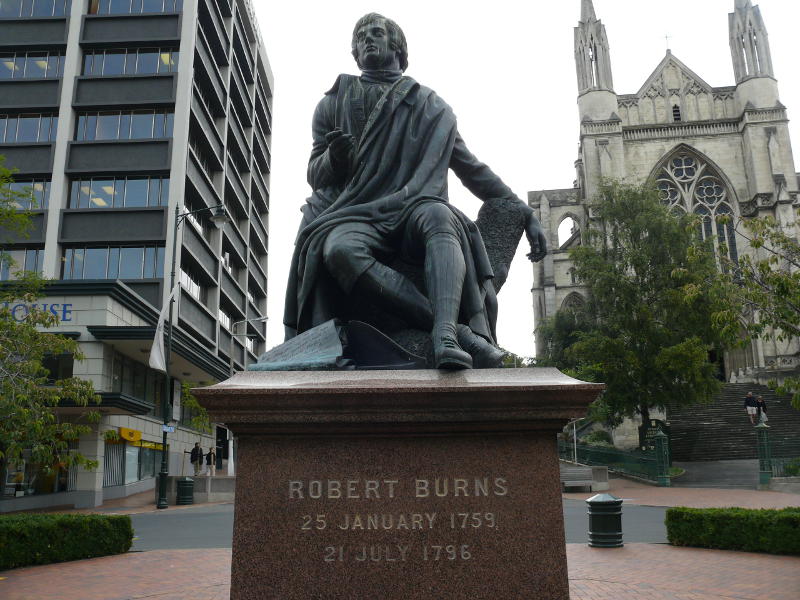 Dunedin, Robert Burns und die St. Pauls Cathedral  