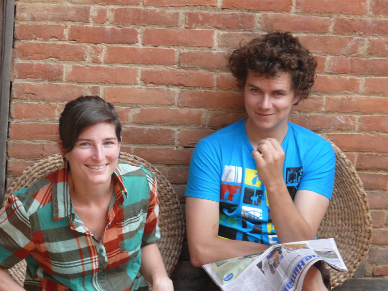 Brigitte und Moritz im Newa Chén, Patan 
