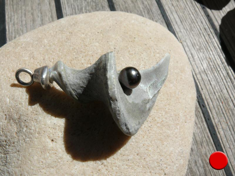 Sofia - Muschelteil, Tahitizuchtperle und 925er Silber