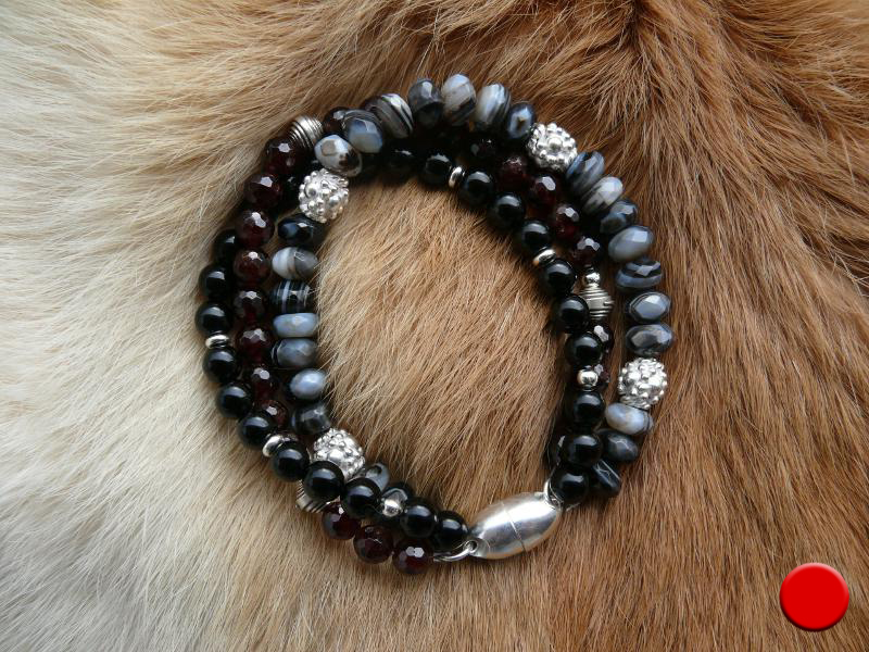 Königin der Nacht - Armband 19,5 m mit facettiertem Granat und Streifenachat, Achatkugeln und Silber 925, Magnetverschluss
