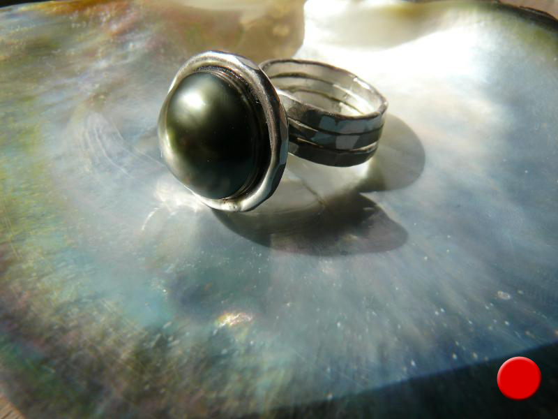 Saturn - Silberfingerring mit einer Tahiti Zuchtperle