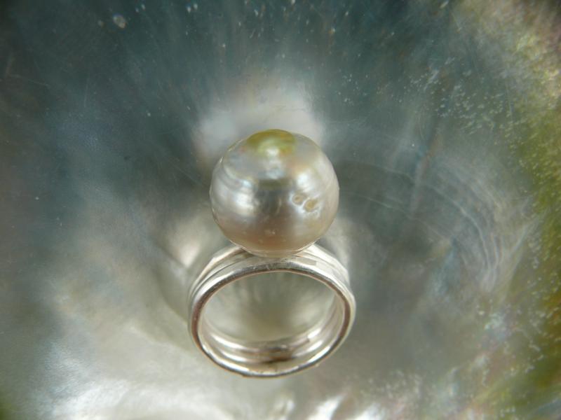 Le soleil des tropiques - Silberfingerring mit einer Tahiti Zuchtperle