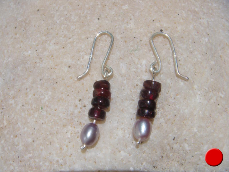 Granate, Zuchtperle und 925er Silber